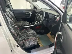 Toyota Raize Z Hybrid 2025