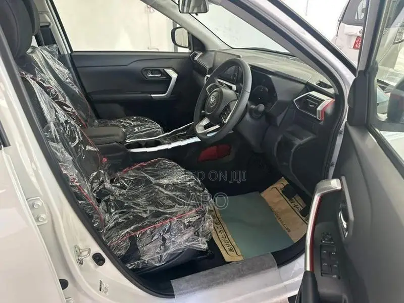 Toyota Raize Z Hybrid 2025