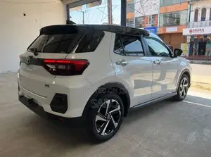 Toyota Raize Z Hybrid 2025