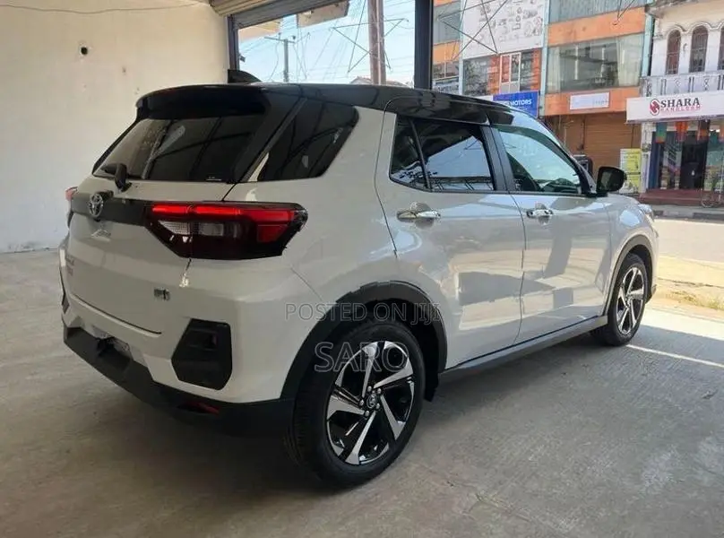 Toyota Raize Z Hybrid 2025