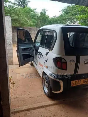 Bajaj Qute 2019