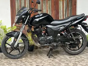 Yamaha SZR 2011