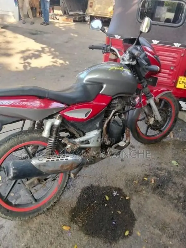 Bajaj Pulsar 180 2008