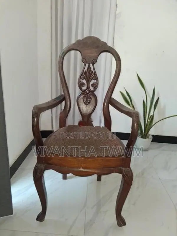 Large Dining Set (Table with 8 Chairs)