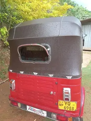 Bajaj RE 2011