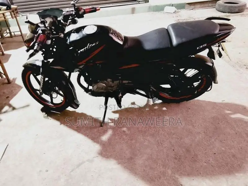 Bajaj Pulsar 135 palsar 2017