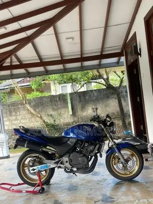 Honda Hornet 2018