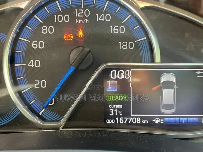 Toyota Axio G Grade 2015