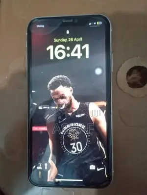 Apple iPhone 11 (Used)
