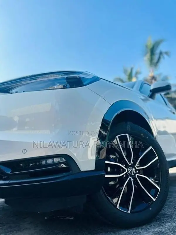 Honda Vezel Z Premium 2026