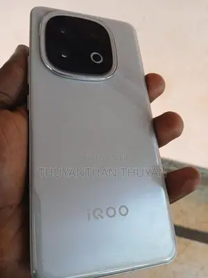 iqoo 13 5G (Used)