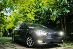 Ford Focus Titanium EcoBoost 2018