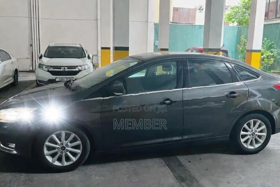 Ford Focus Titanium EcoBoost 2018