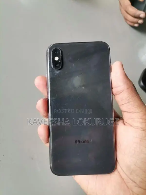 Apple iPhone XS (Used)