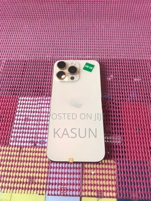 Apple iPhone 14 Pro Max 256GB (Used)