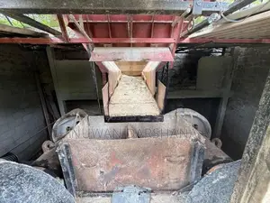 Metal Crusher and Loader