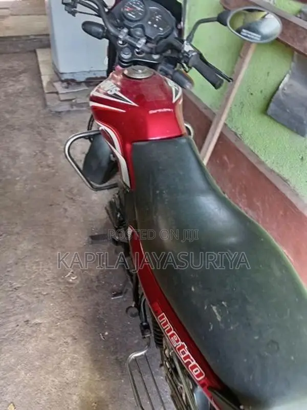 TVS Metro 2012