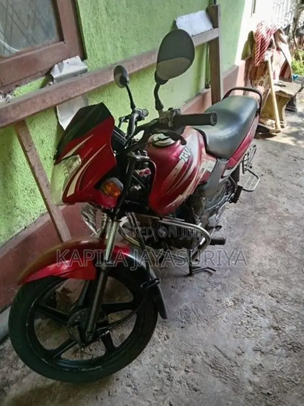 TVS Metro 2012