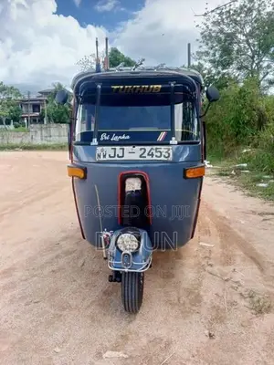 Bajaj RE 2004