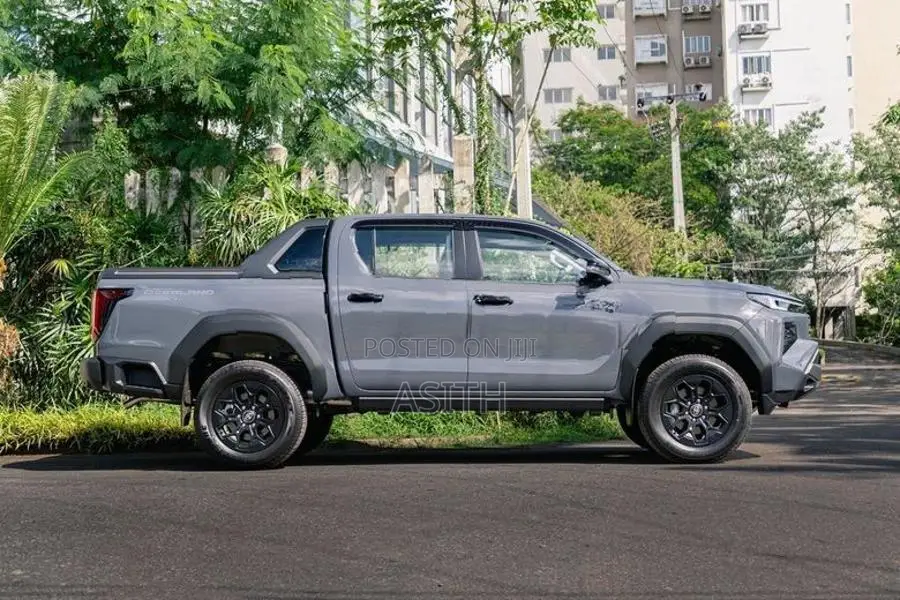 Toyota Hilux Travo Overland Plus 2026