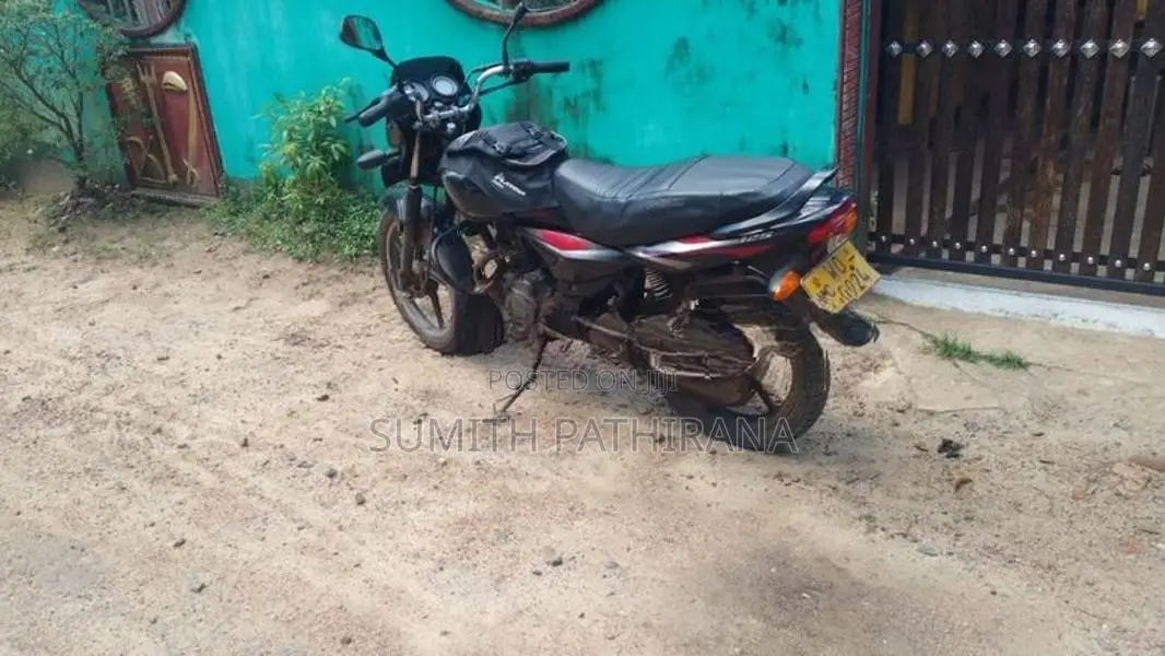 Bajaj Platina 2011