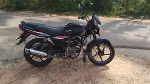 Bajaj Platina 2011