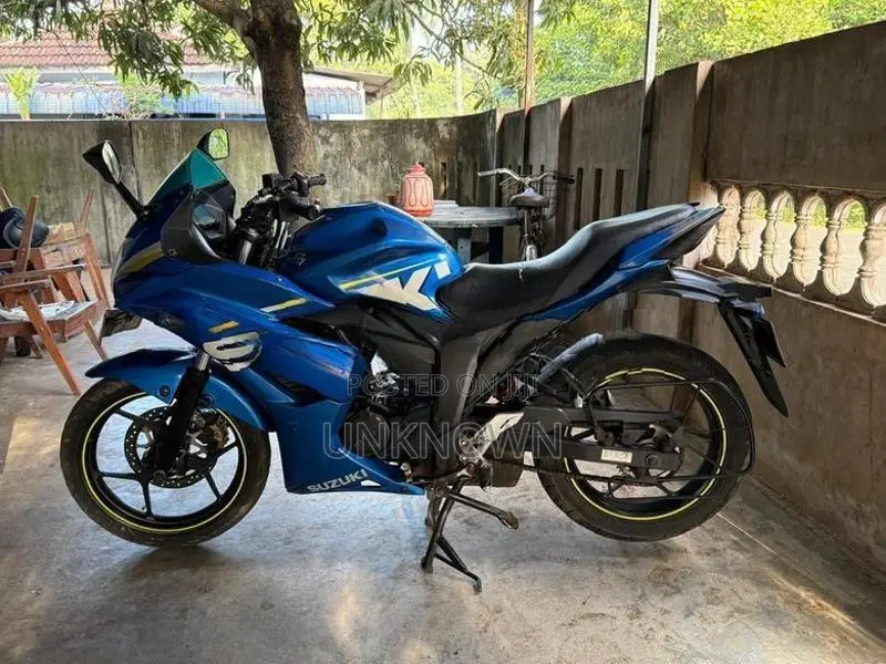 Suzuki Gixxer SF 150 2016