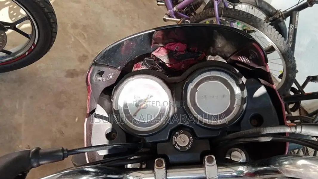 Bajaj Platina 100 2011