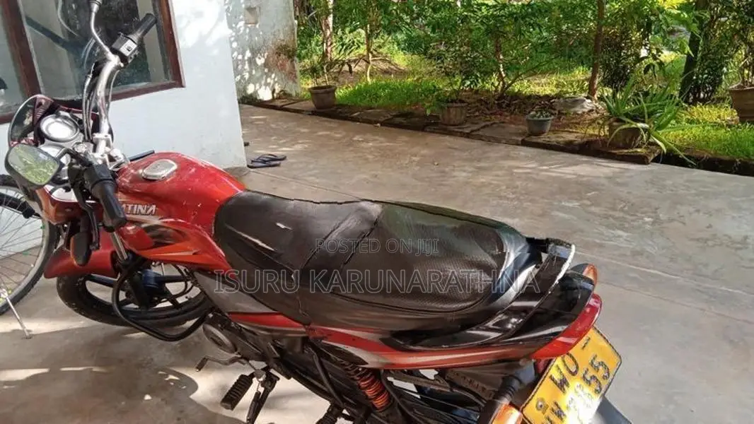 Bajaj Platina 100 2011
