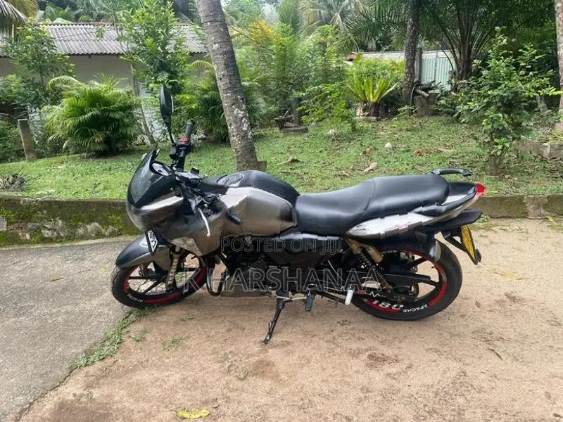 TVS Apache RTR 180 2015