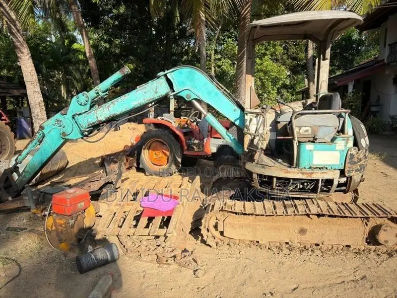 Kobelco SK30 Excavator