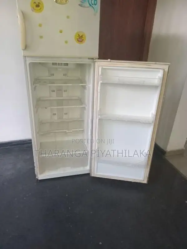 Sisil Refrigerator