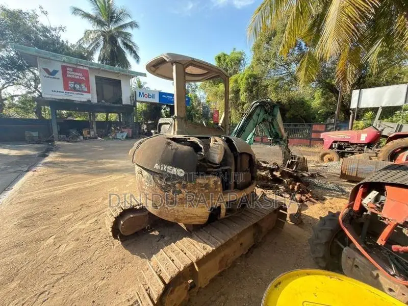 Kobelco SK30 Excavator