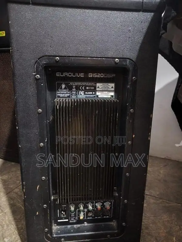 Behringer Speaker System with Mixer
