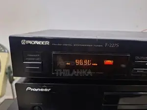 Tuner Pioneer