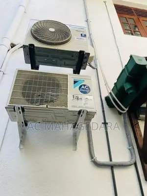 9000BTU Daikin Non Inverter Brand New Air Conditioner