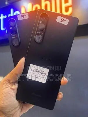 Sony Xperia 1 V 12GB 256GB E-SIM (Used)