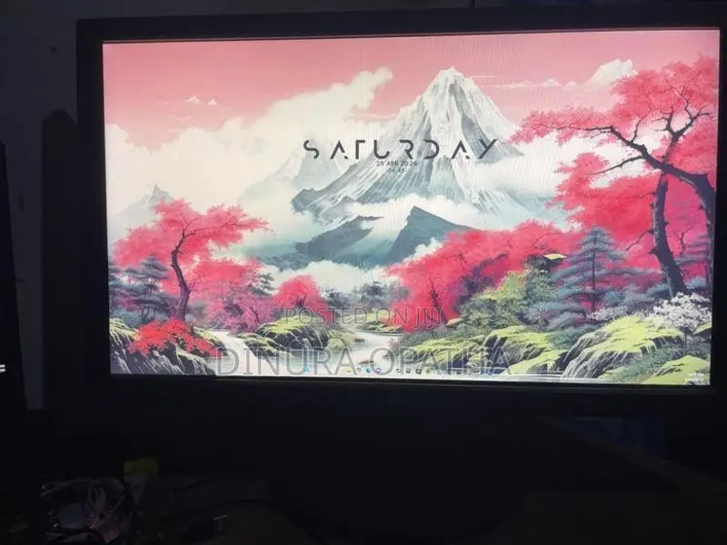 LG 24CAV37K-B Monitor