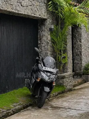 Suzuki Burgman 2019