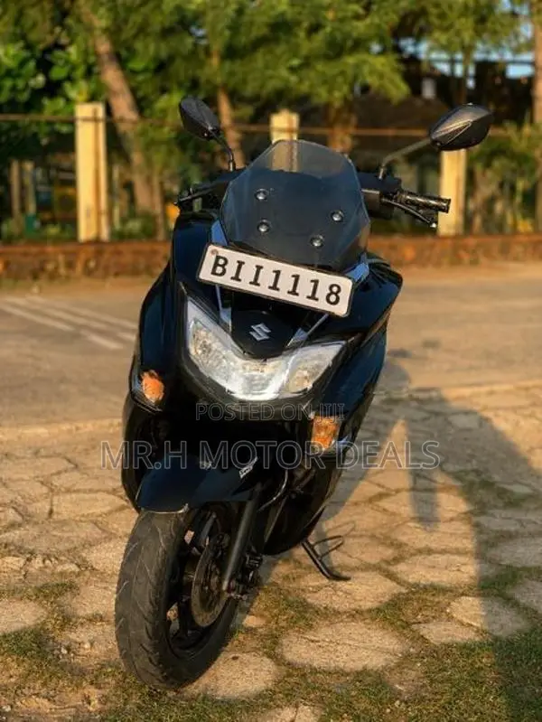 Suzuki Burgman 2019