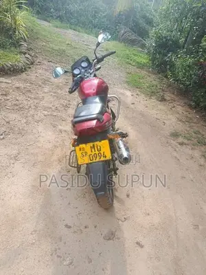 Bajaj Pulsar 180 2005