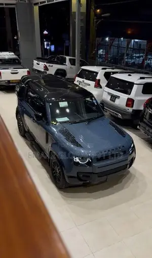Land Rover Defender 110 2025