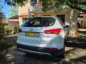 Hyundai Santa Fe 7 seater 4wd 2014