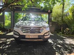 Hyundai Santa Fe 7 seater 4wd 2014