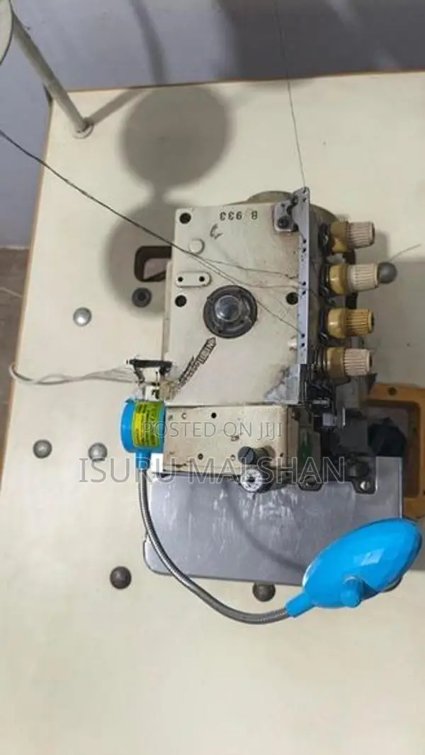 Yamato Overlock Machine