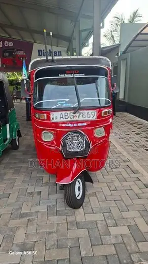Bajaj RE 4 Stroke 2015