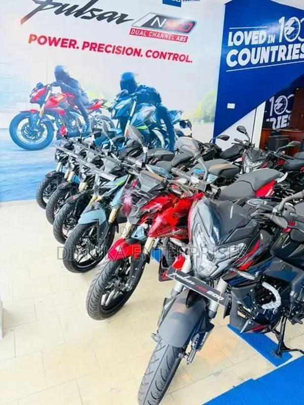 Bajaj Pulsar N160 Premium 2026