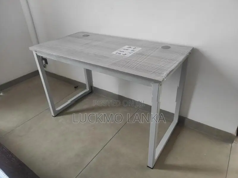 New 4x2 Size Computer Table (Ss15)