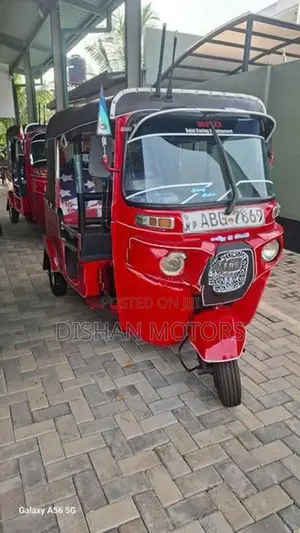 Bajaj RE 4 Stroke 2015