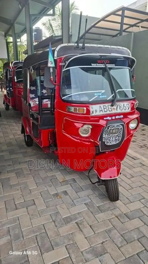 Bajaj RE 4 Stroke 2015